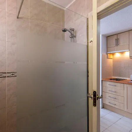 Апартаменты Lovely Communal Heated Pool *